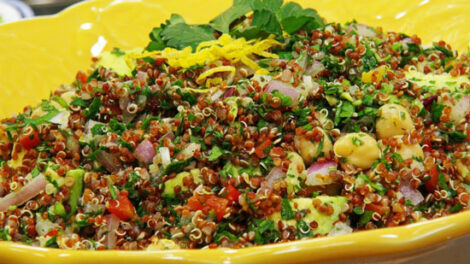 Red Quinoa, Avocado & Chickpea Salad Recipe